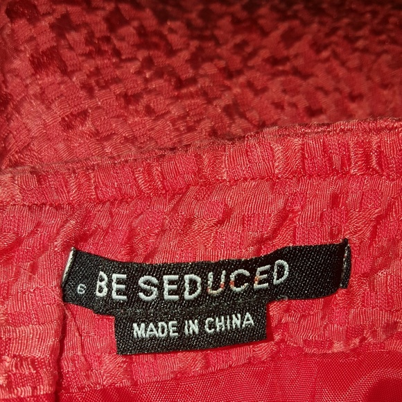 Sexy Strapless Red Silk Cotton Front Flaps Dress - Picture 5 of 5